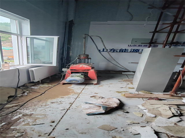 龙州地基基础下沉墙体裂缝加固注浆顶升施工